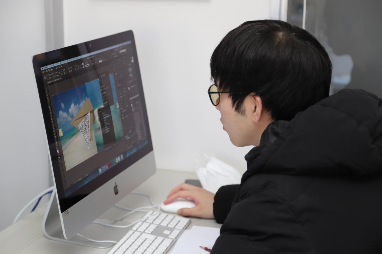 スマホ画面をキャンバスに。スマホ用のオリジナル壁紙を作ろう